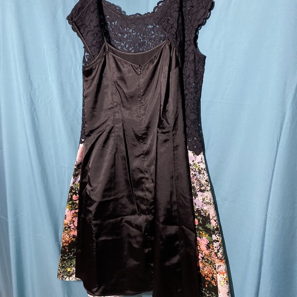 Teri Jon by Rickie Freeman Black 3D Lace Cap Sleeve Floral Print Midi Dr… - Picture 9 of 16